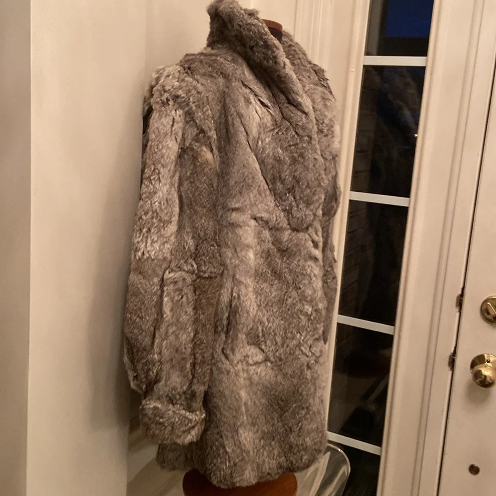 New Genuine Rabbit Fur Coat - Picture 5 of 16